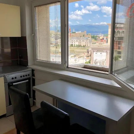 Square Vanilla * Skopje