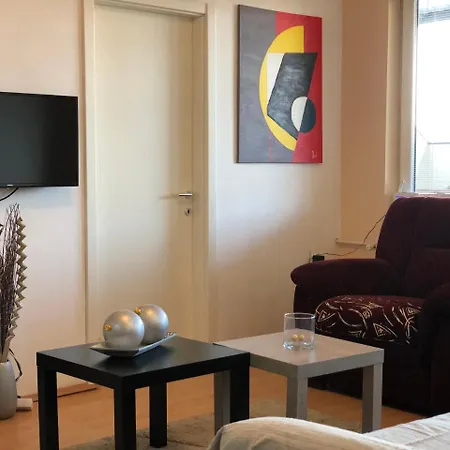 Square Vanilla Apartament