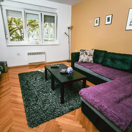 Square Vanilla Apartament