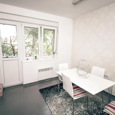 Square Vanilla Skopje