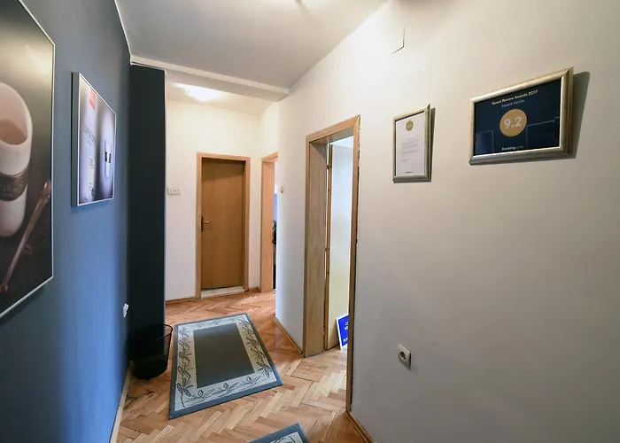 Square Vanilla Apartment