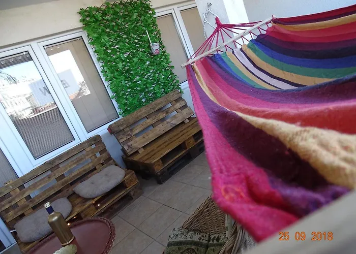 Square Vanilla Skopje