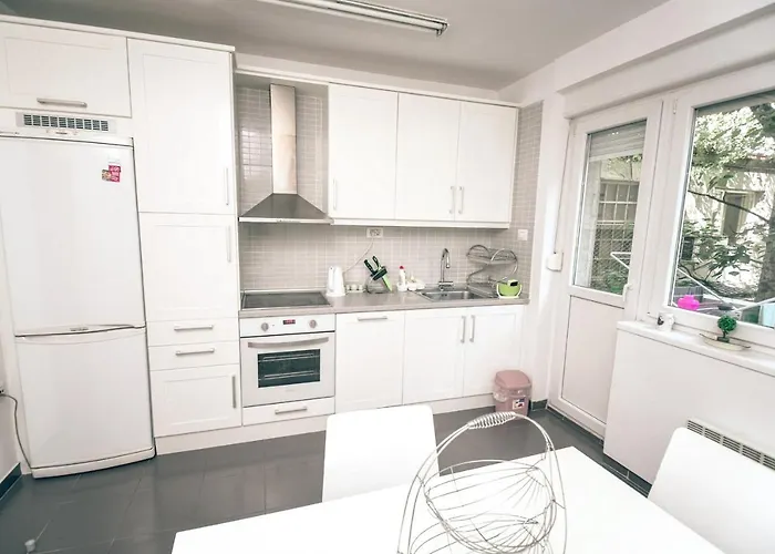 Square Vanilla Apartment