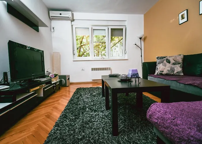 Square Vanilla Apartment