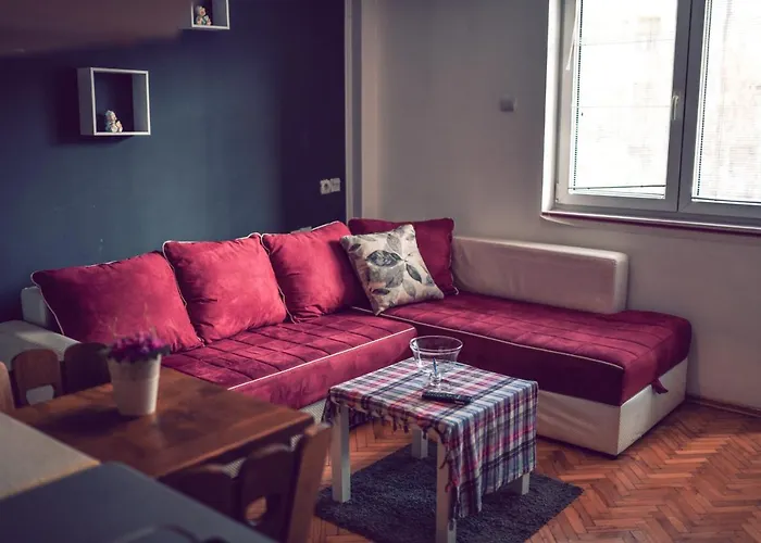 Square Vanilla Apartment Skopje