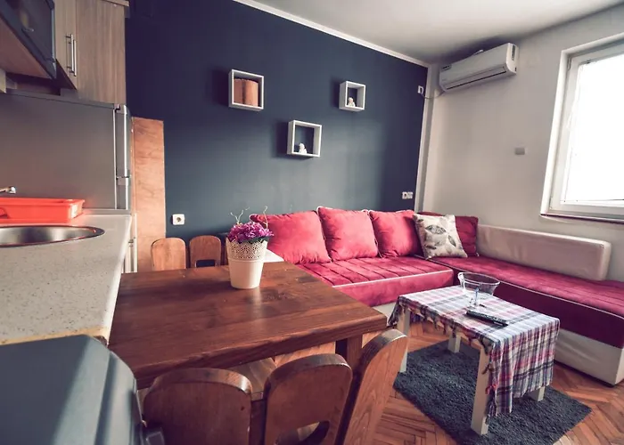 Square Vanilla Skopje