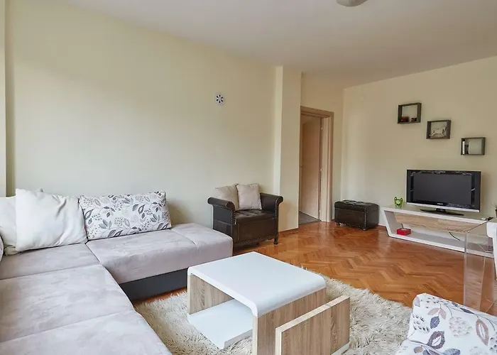 Square Vanilla Skopje